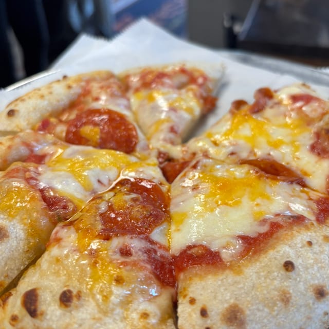 Kids Cheese Pizza.